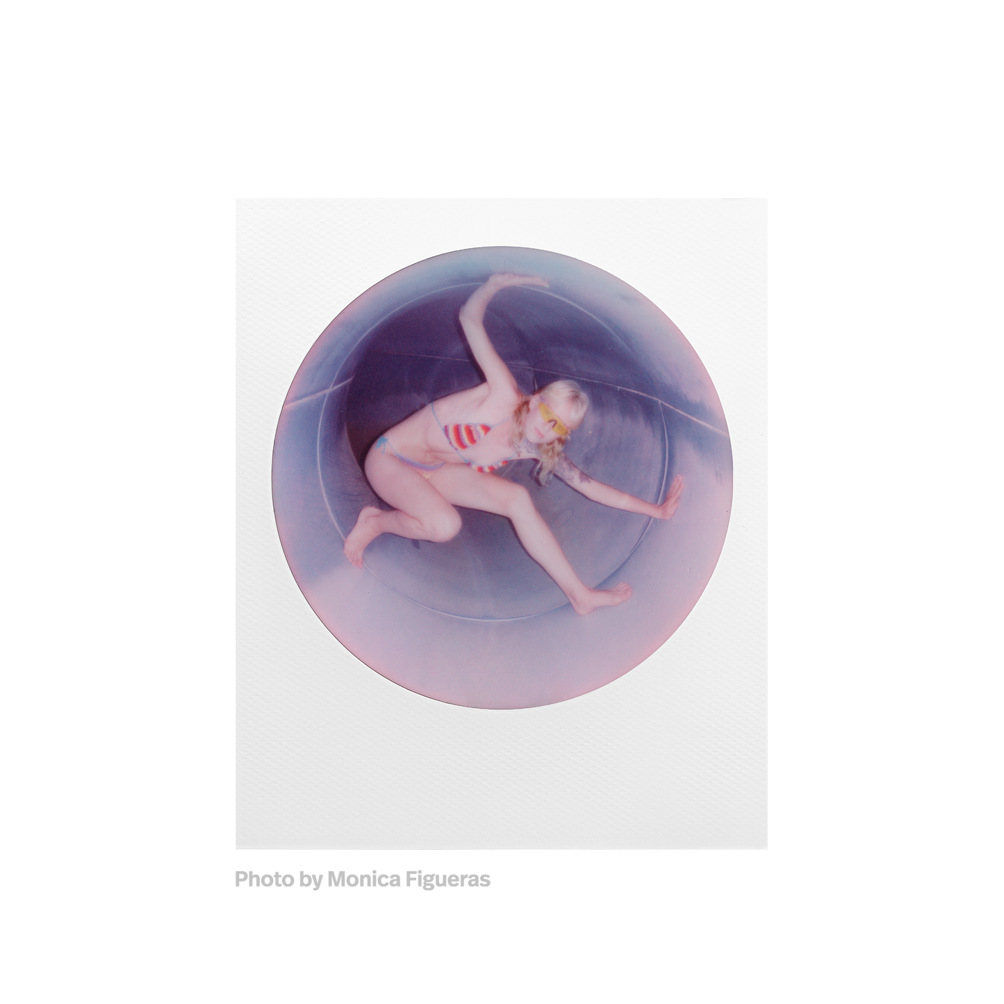 Color 600 Round Frame Film